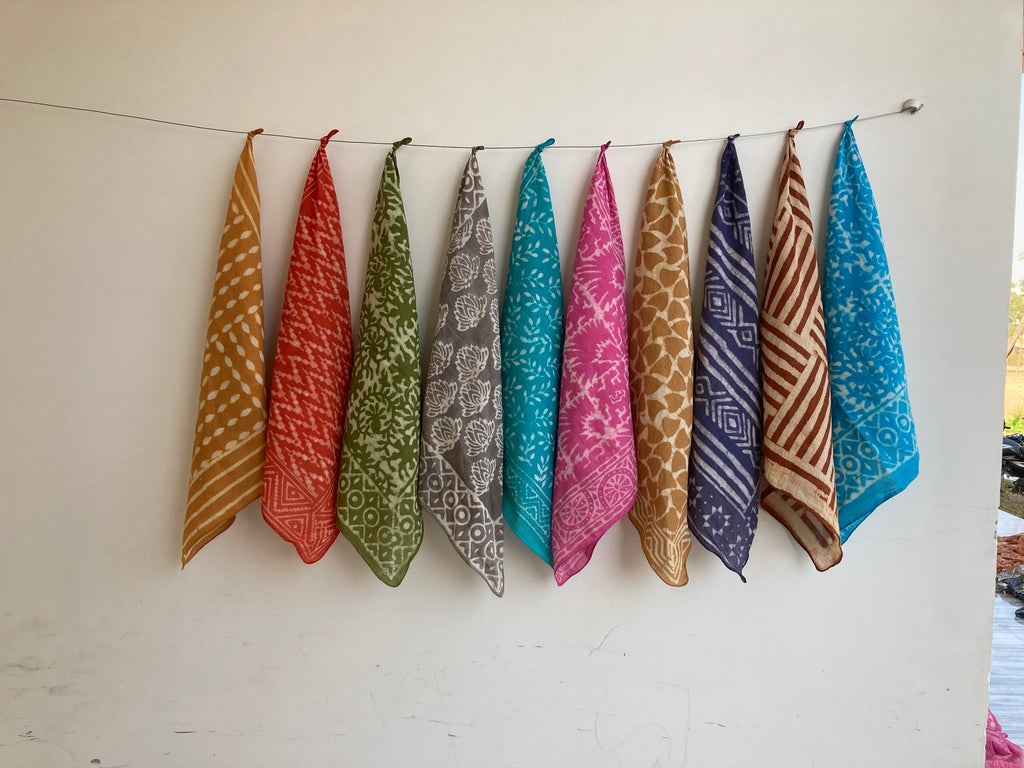 Unique Bulk Bandanas Set of 10 Organic Cotton Bandana Bandana Scarf, Paisley Design Scarf, Vibrant Color, High-Quality