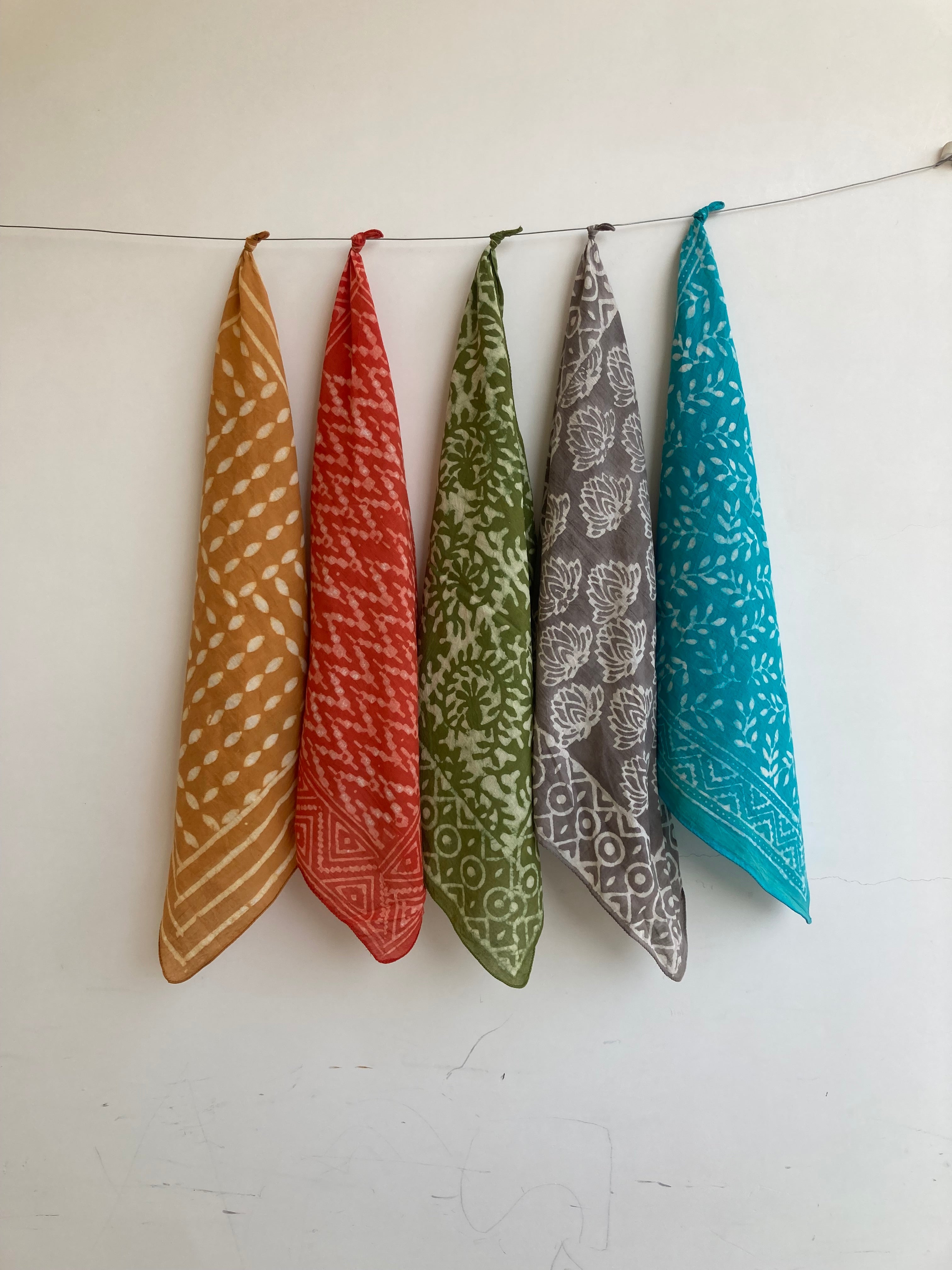 Unique Bulk Bandanas Set of 10 Organic Cotton Bandana Bandana Scarf, Paisley Design Scarf, Vibrant Color, High-Quality